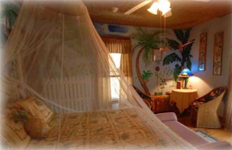 The Lion And The Rose Bed & Breakfast Whitefield Номер фото